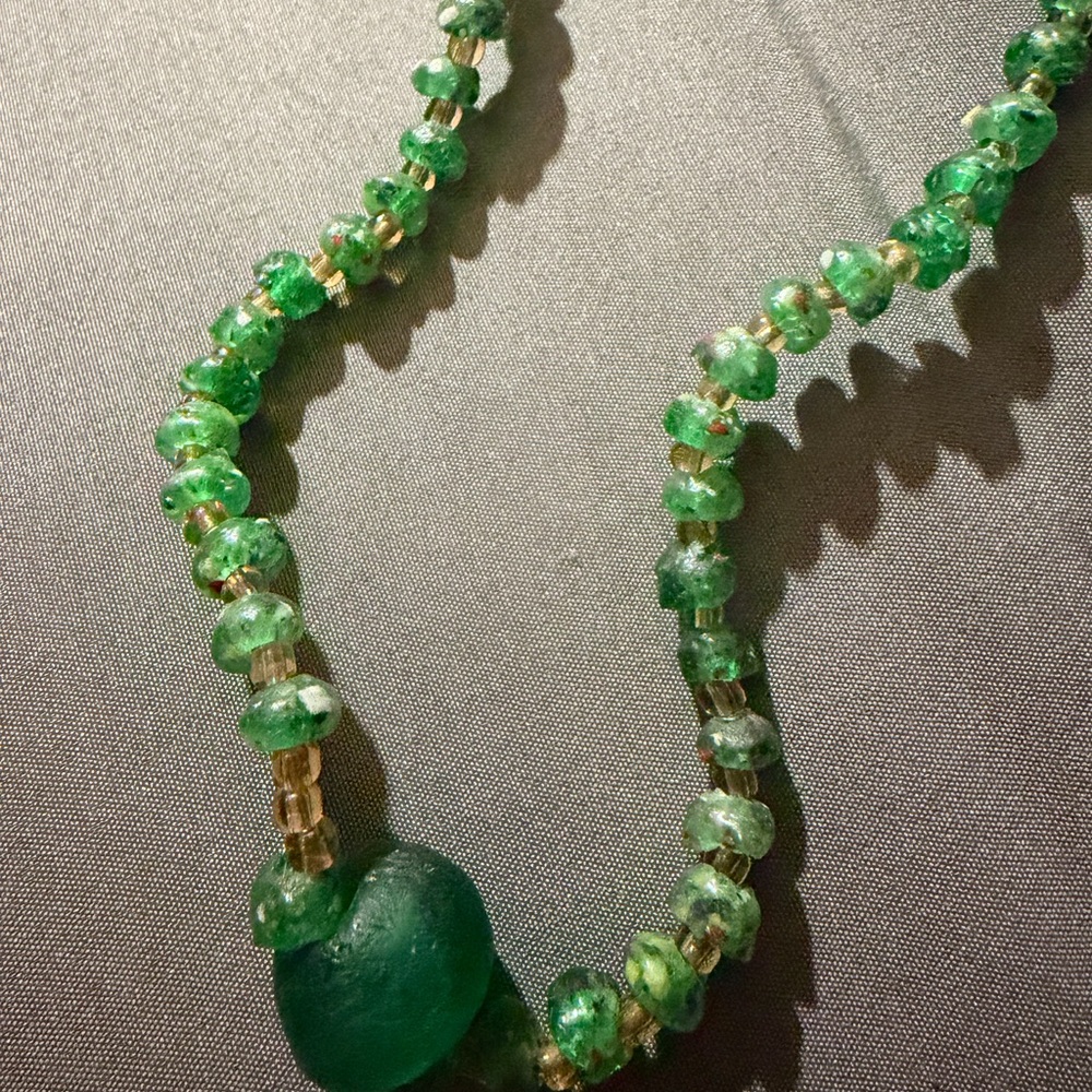 Chic Green and Gold Beaded Necklace